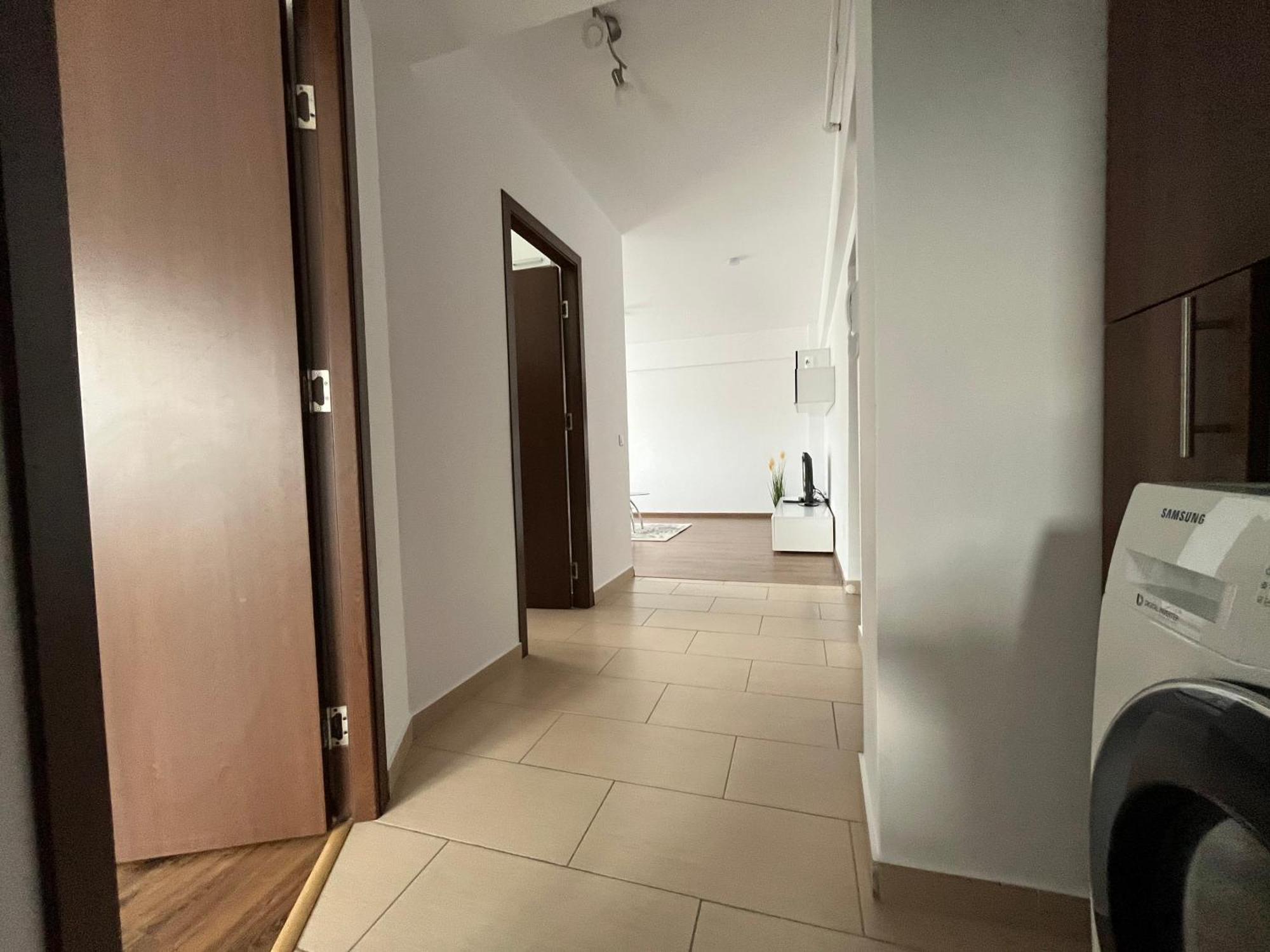 Green Apartaments Zărneşti エクステリア 写真