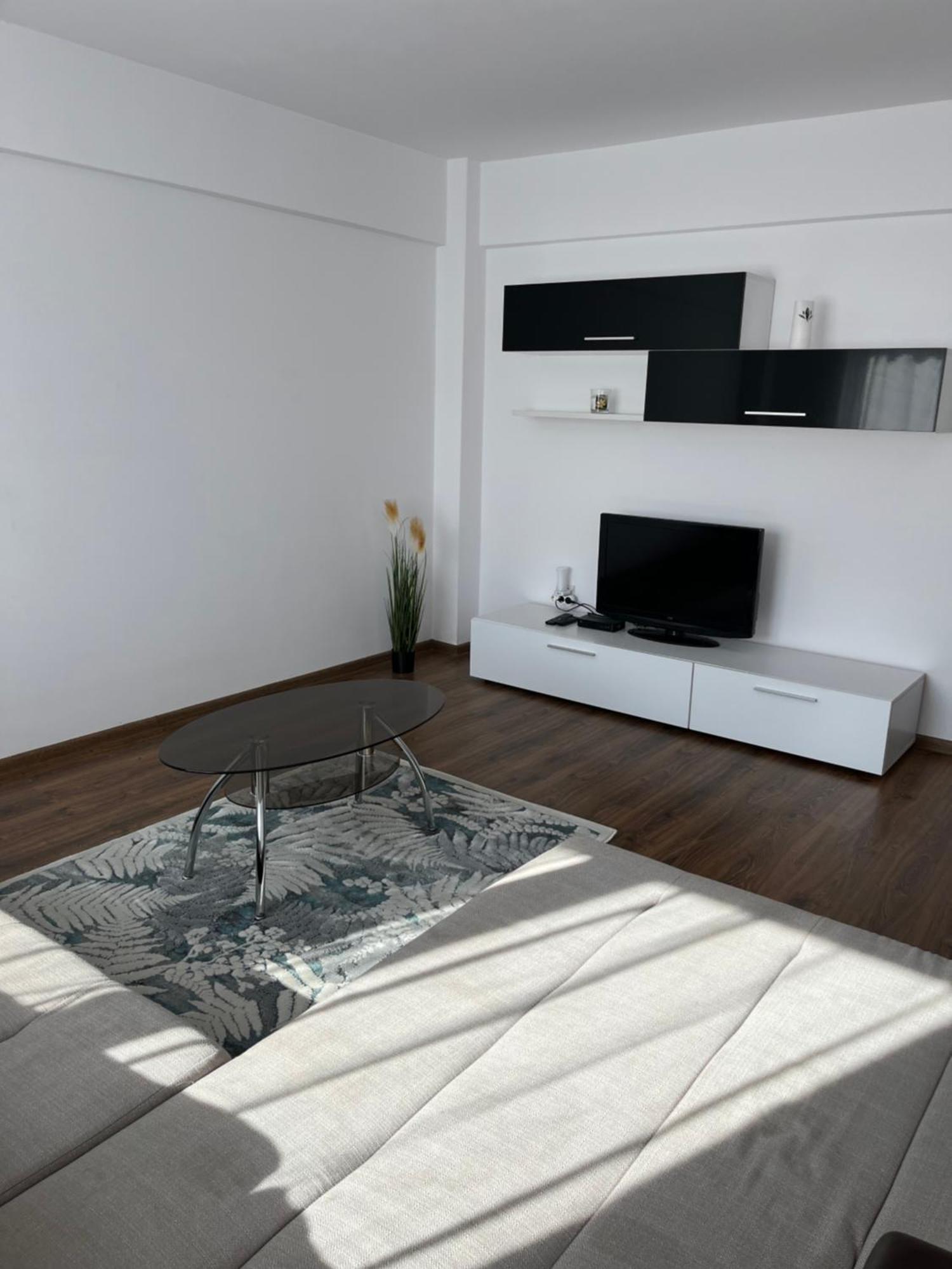 Green Apartaments Zărneşti エクステリア 写真