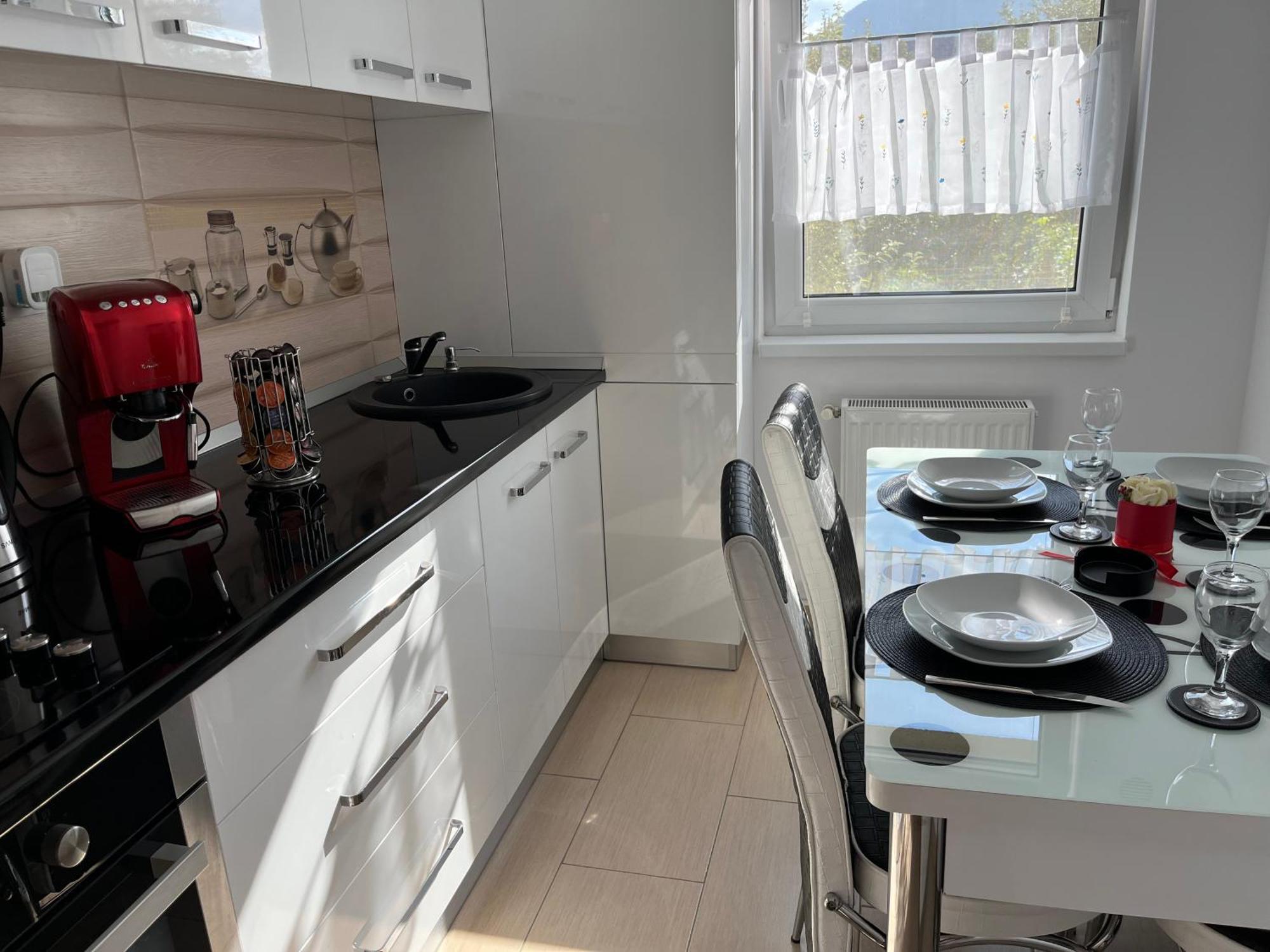 Green Apartaments Zărneşti エクステリア 写真
